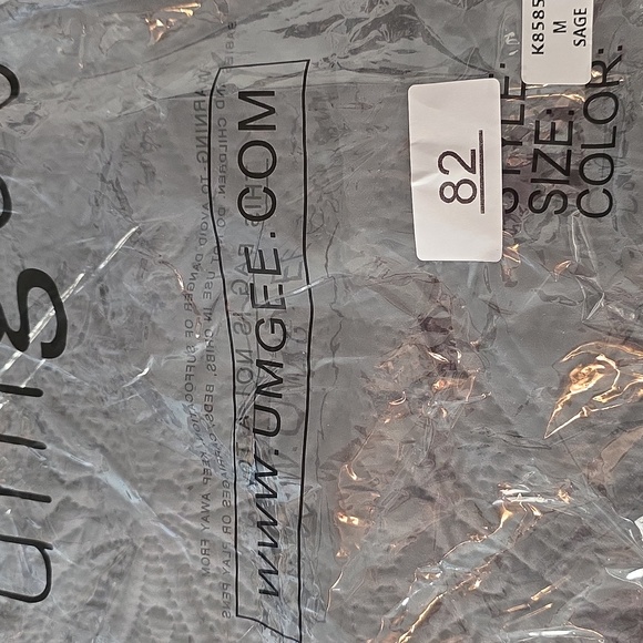 NWT Umgee Medium Sage Green V-Neck Ruffle Blouse - Picture 10 of 10